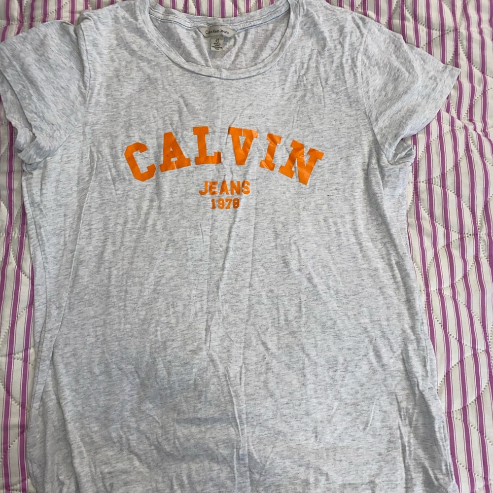 Tee shirt